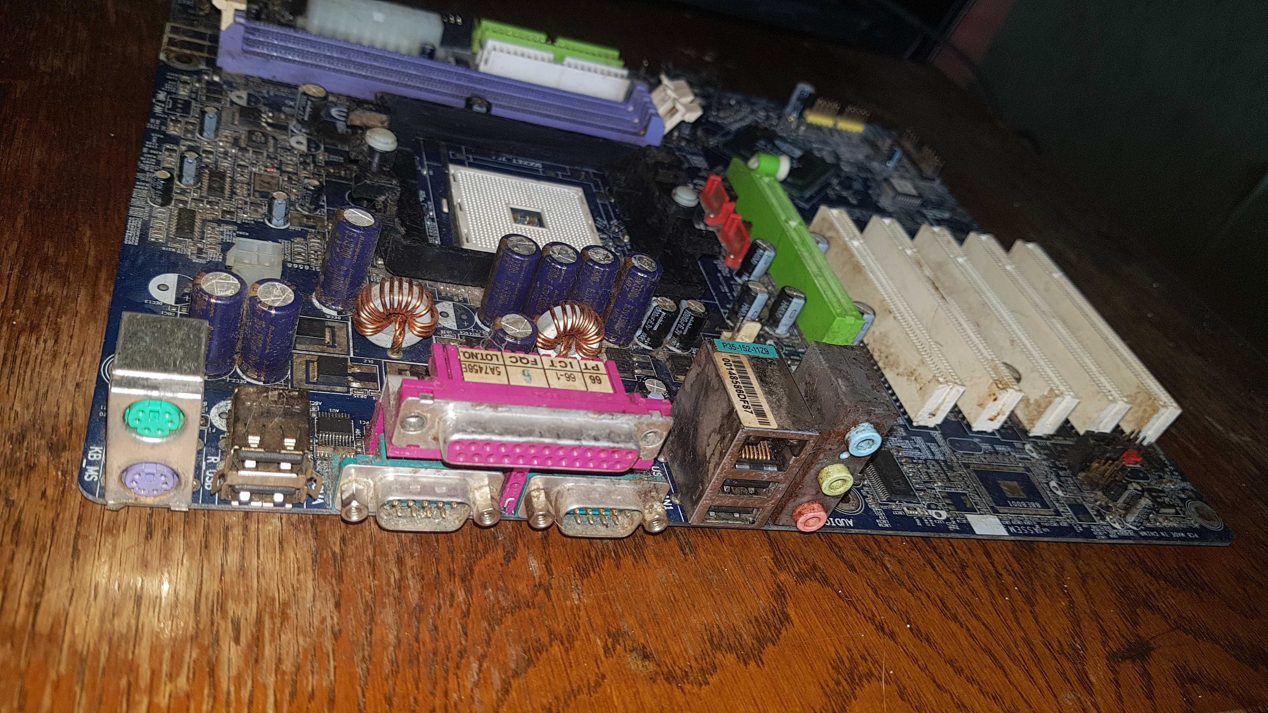 Gigabyte GA-K8NS Socket 754