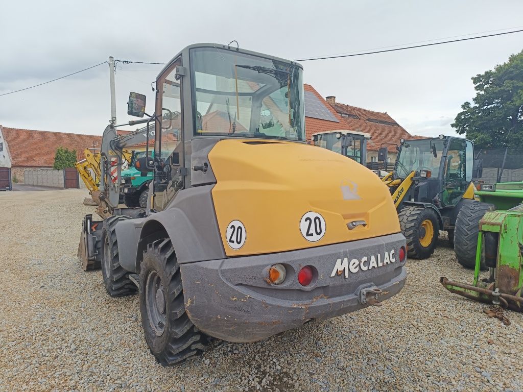 Ładowarka kołowa Mecalac AS700