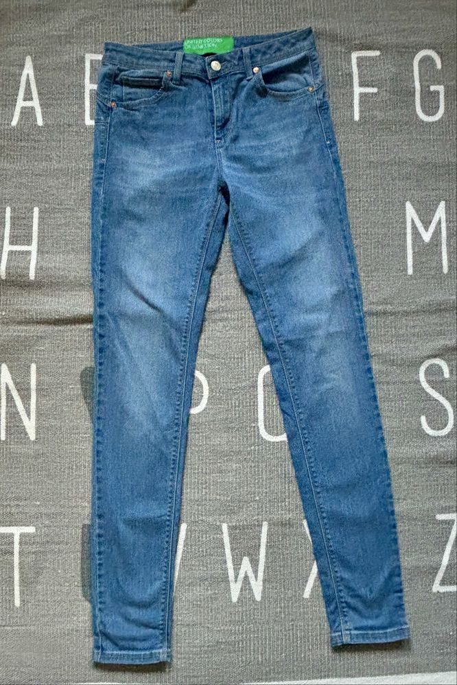 Jeansy skunny Benetton 28
