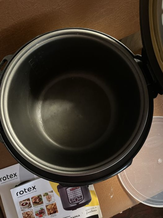 ультиварка (30 програм) ROTEX RMC505-B Excellence