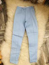 Błękitne spodnie cygaretki zara laurella h&m