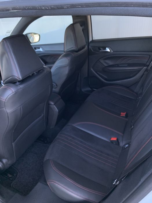 Peugeot 308 GTLine de 2015, 2.0 Diesel, com 144700 km