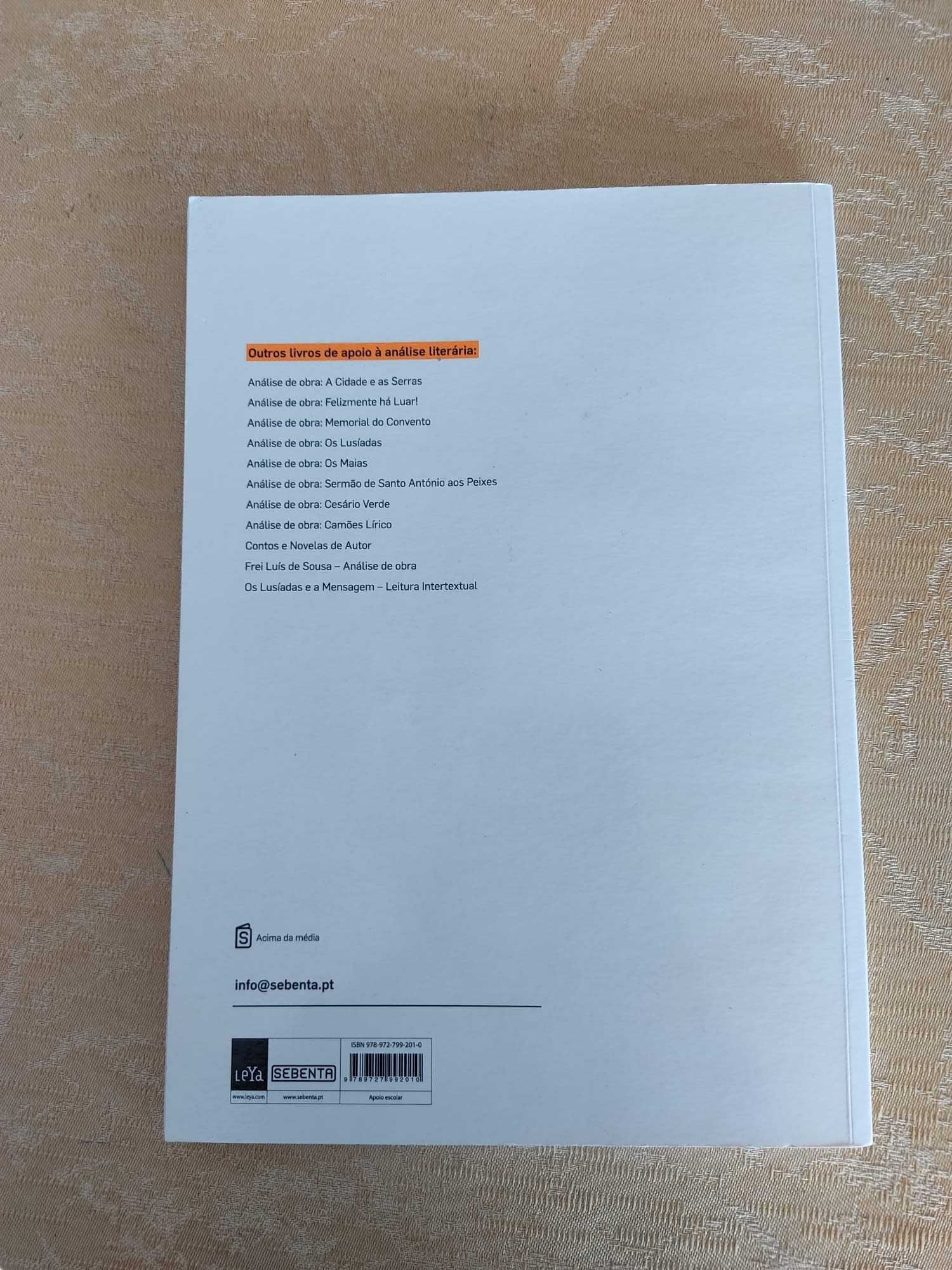 Análise de Obra: Fernando Pessoa e Heterónimos