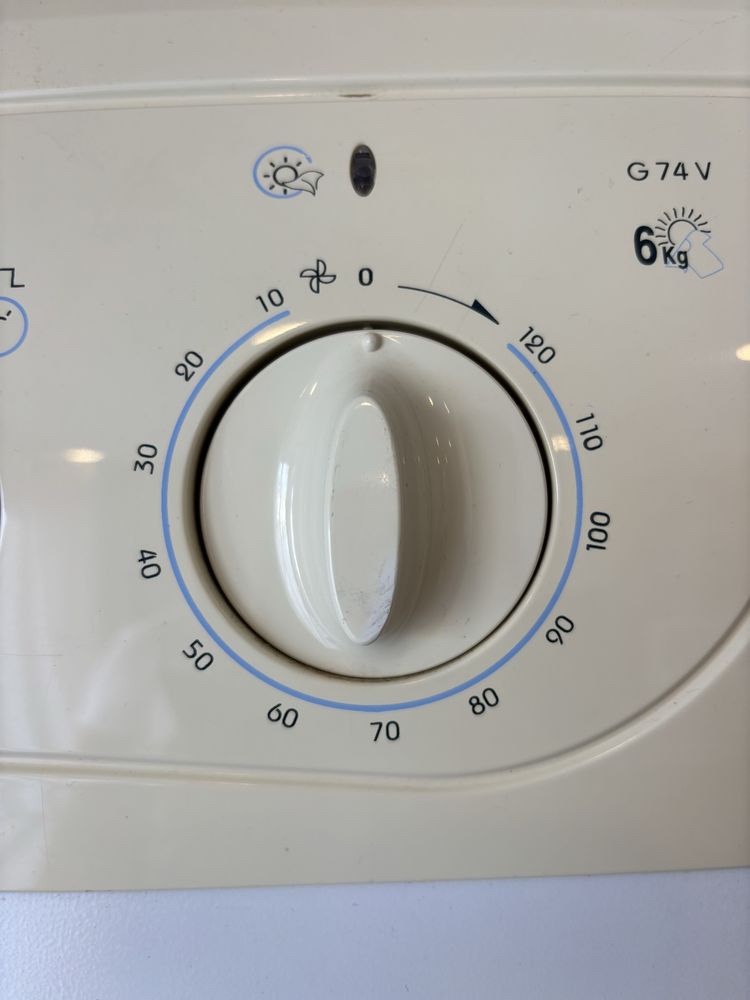 Maquina secar Indesit  6kg