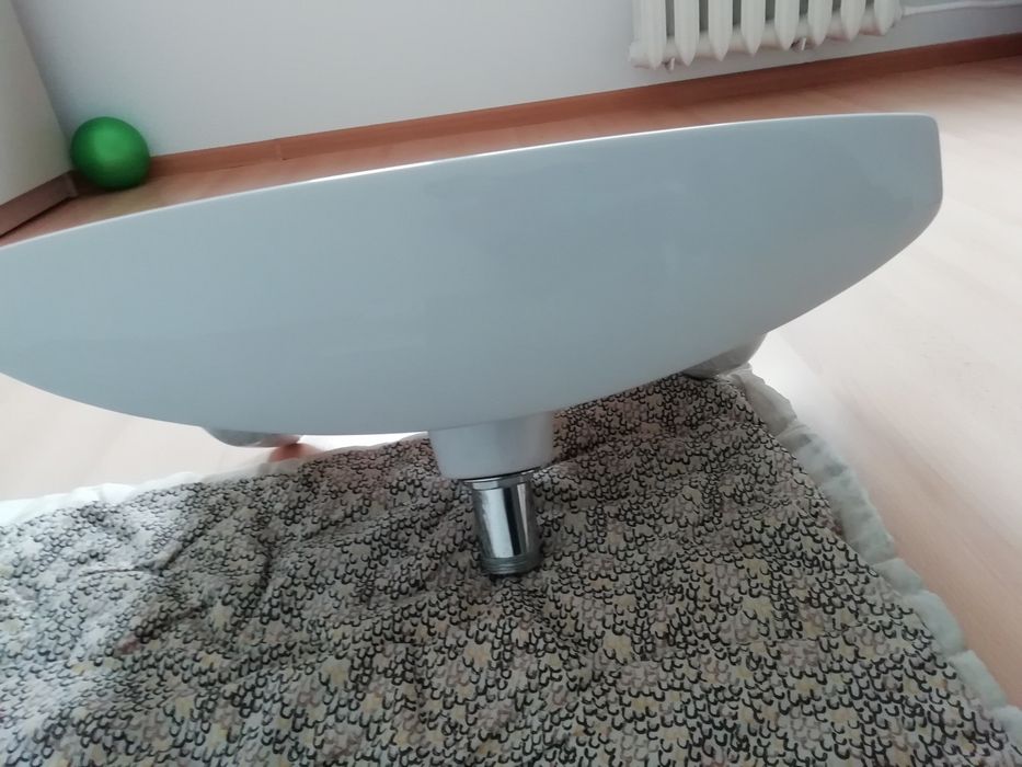 Umywalka Cersanit długość 55 cm, szerokość 38.5 cm z klipsem korkiem