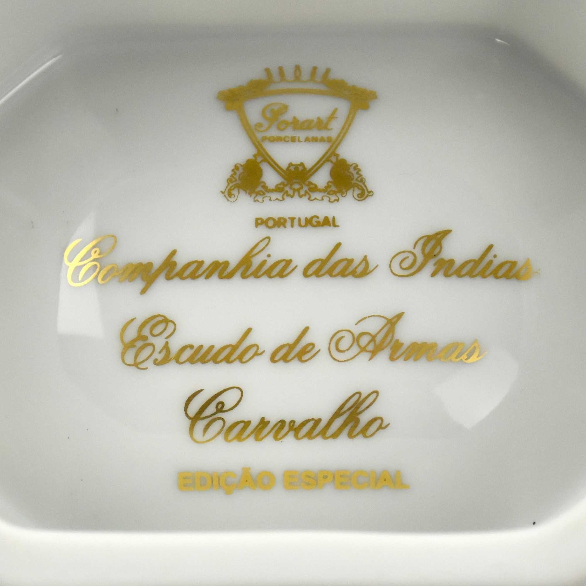 Saleiro em porcelana Porart decoração Escudo de Armas Carvalho