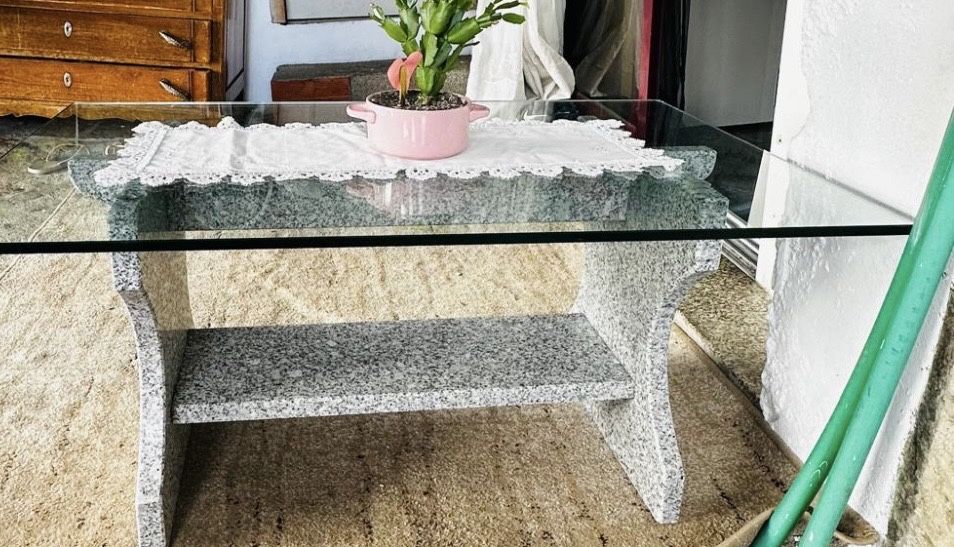 Mesa de centro de mármore
