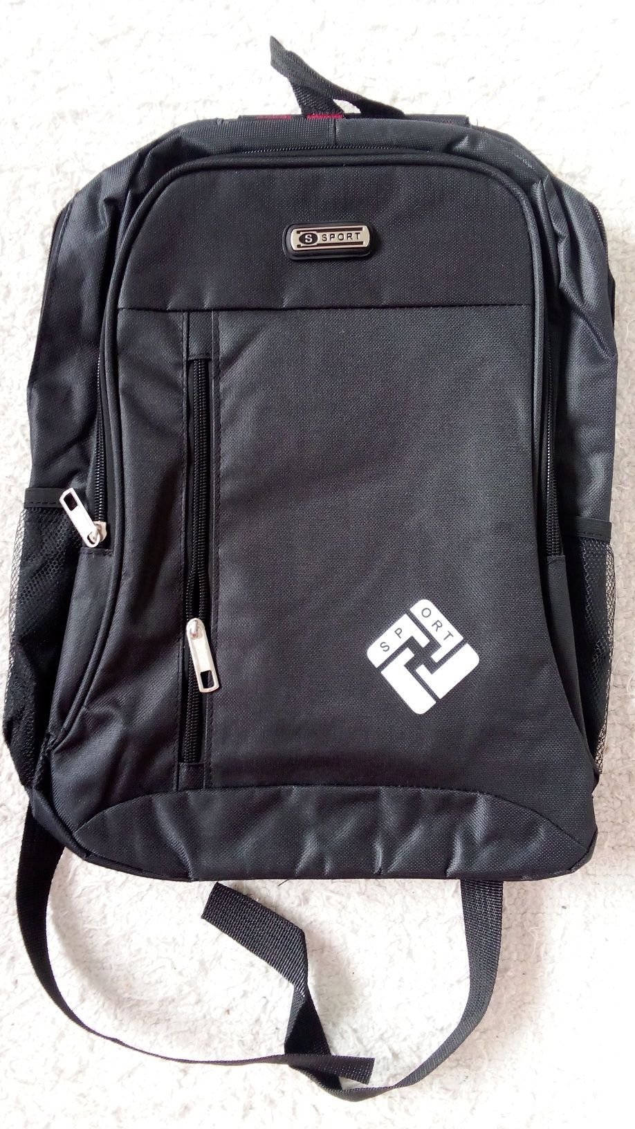 Mochila preta nova