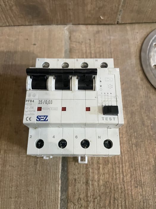 Дифреле SEZ 25A Польша