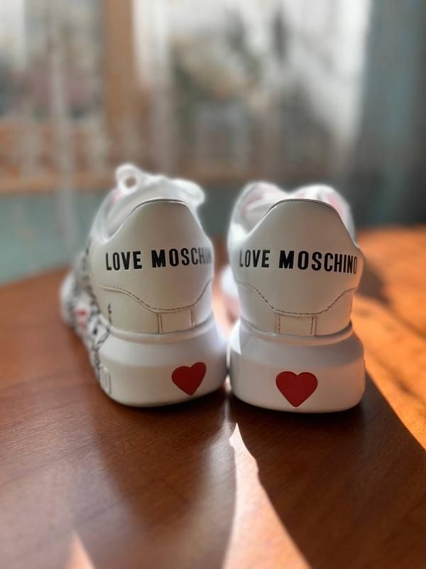 Продам кросівки бренду Love Moschino (оригінал) жіночі