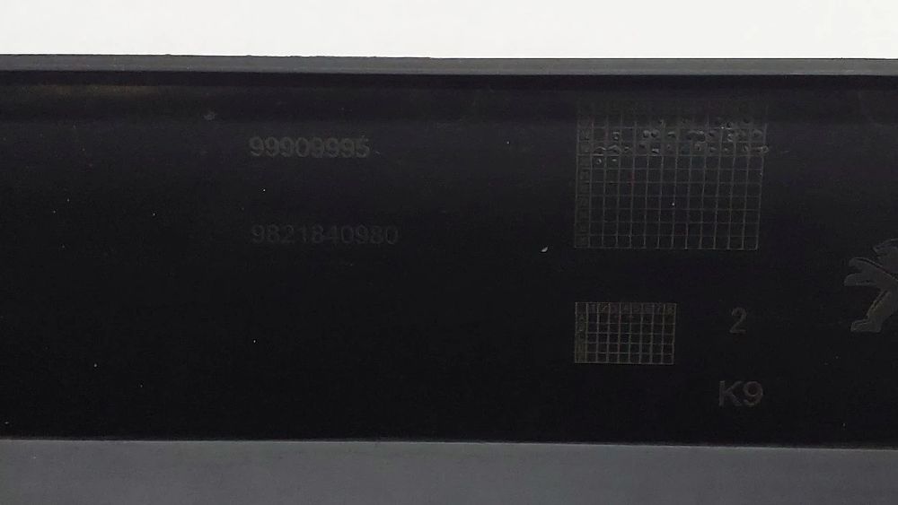 Frente em fibra ou chapa PEUGEOT Partner (K9)