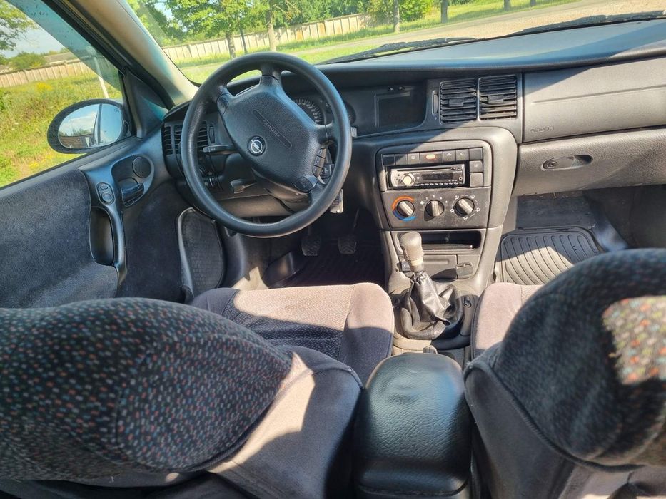 Опель вектра б..