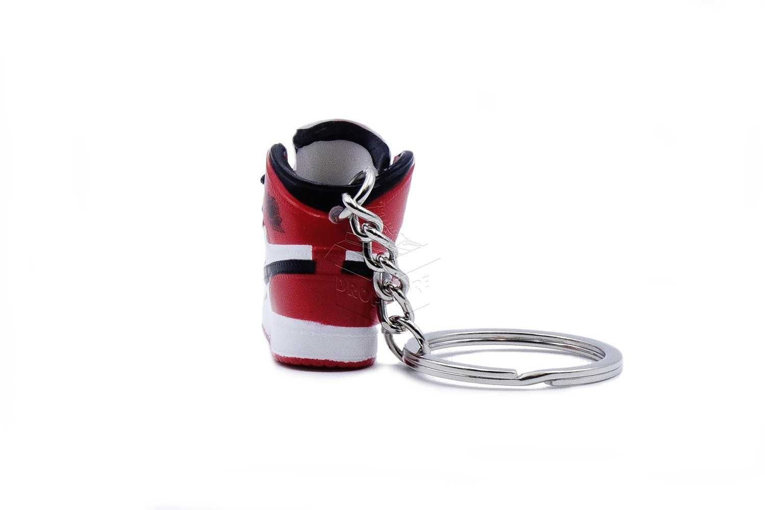 Brelok Nike AIR JORDAN 1 High Chicago / 555088–101