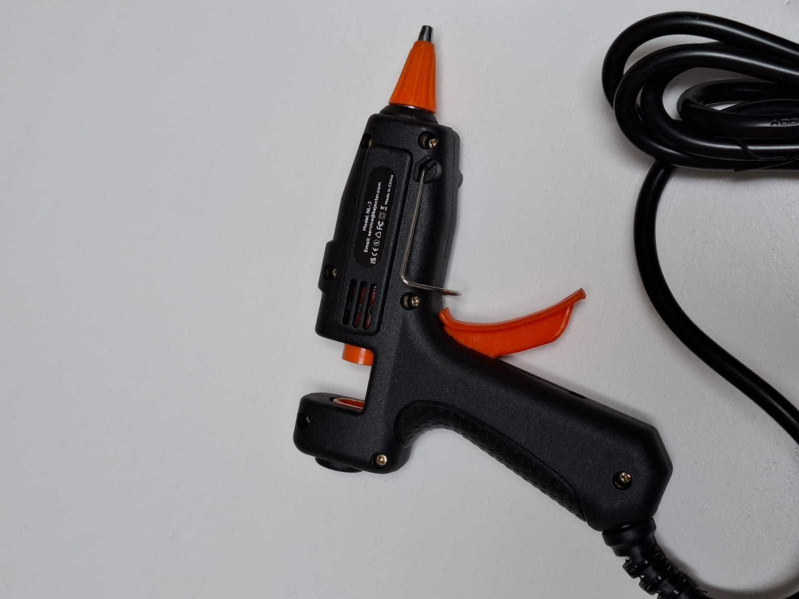 Ognioodporny pistolet do kleju na gorąco