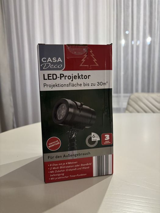 Projektor Ruchomych Slajdów LED Z Timerem I Uchwytami Montażowymi HIT!