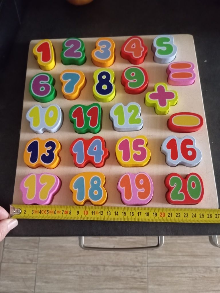 Zabawka logiczna, drewniana , puzzle , cyferki