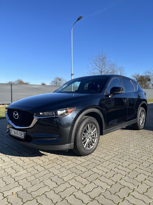 Автомобіль Мазда сх-5