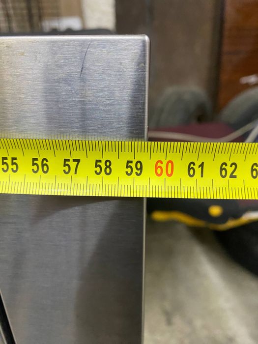 Вмонтована мікрохвильова піч