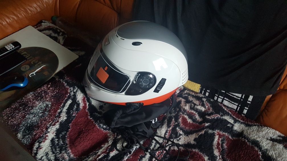 Kask bluetooth ( rozmiar M )