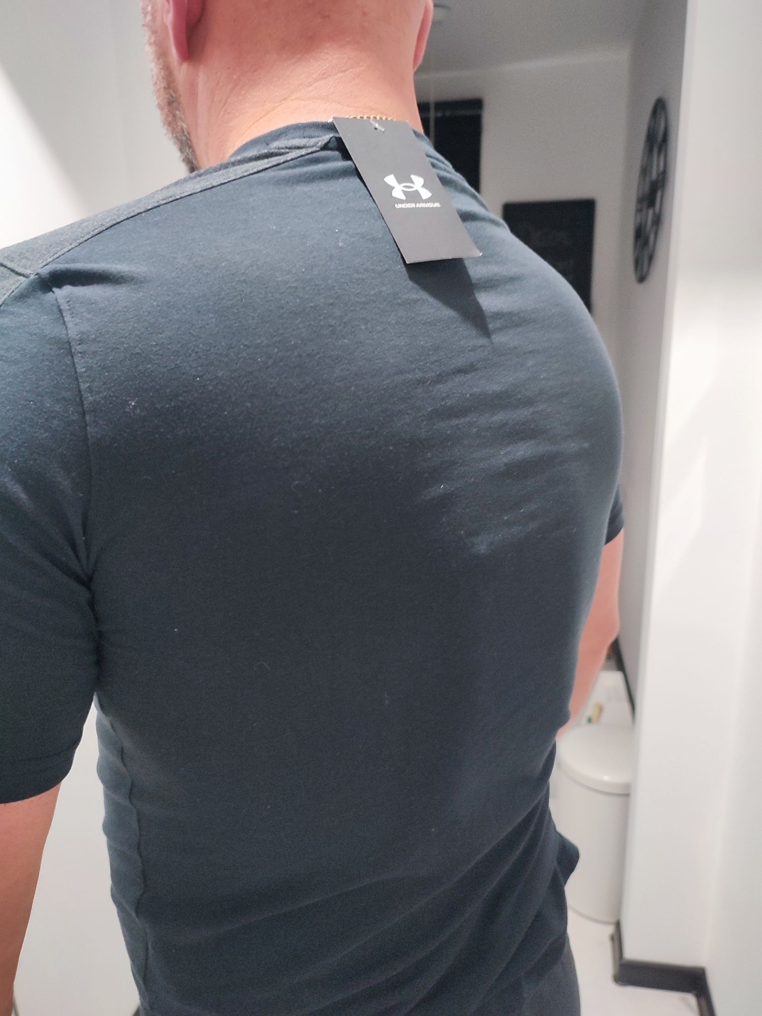 Koszulka Under Armour S/M nowa