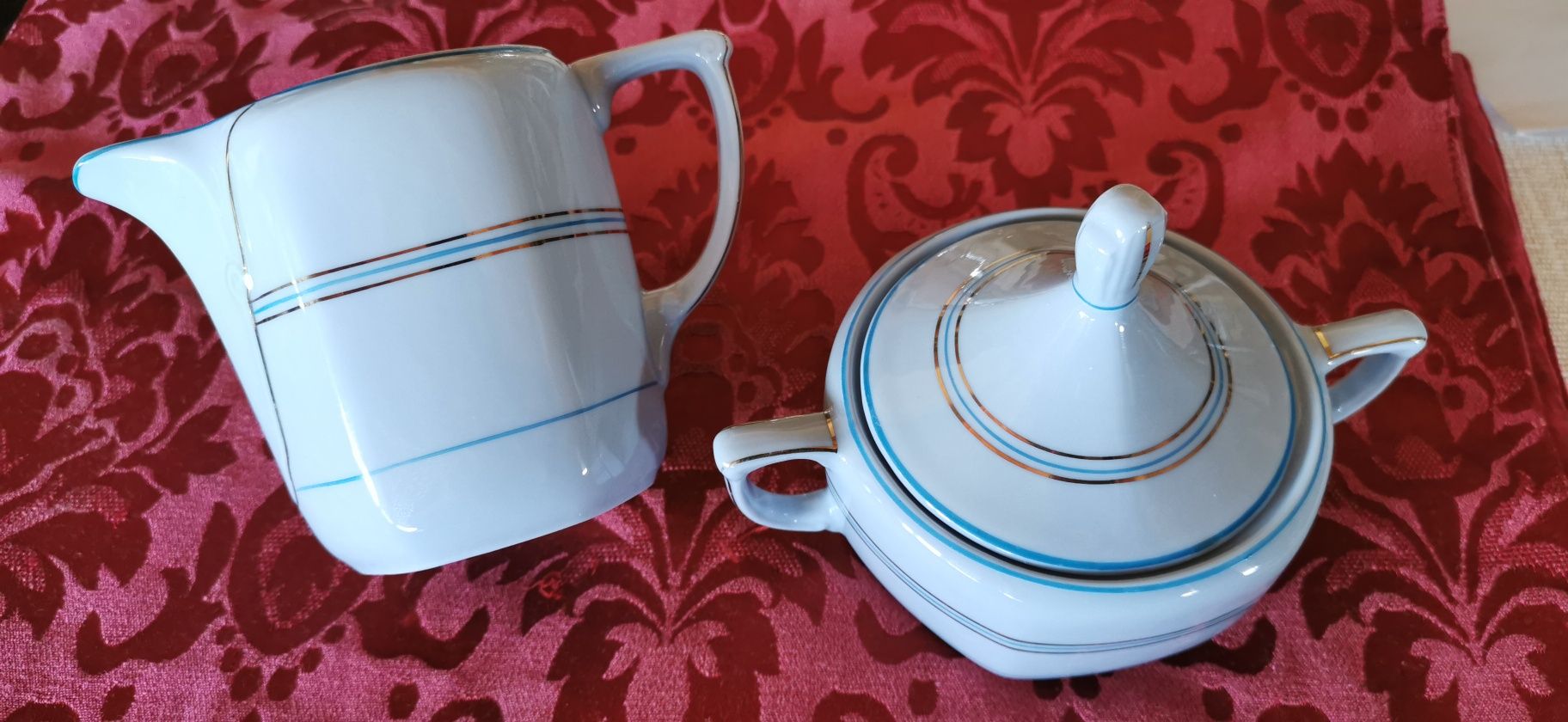 Conjunto porcelana Candal, açucareiro e leiteira