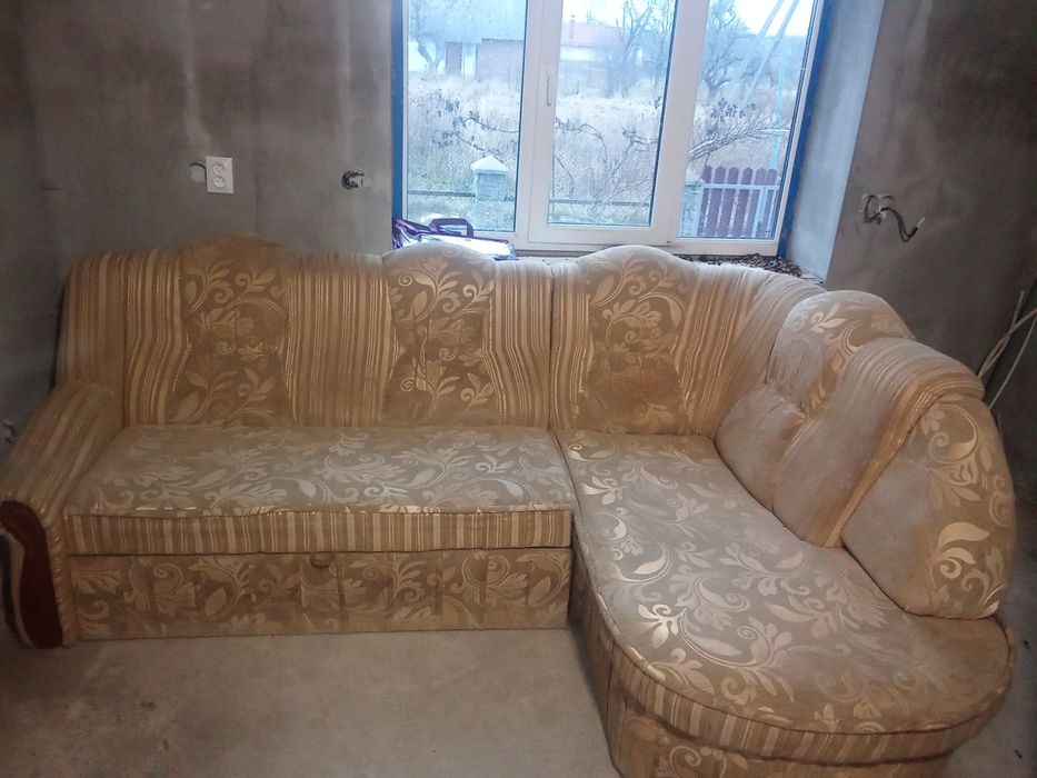 Продам диван кутовий