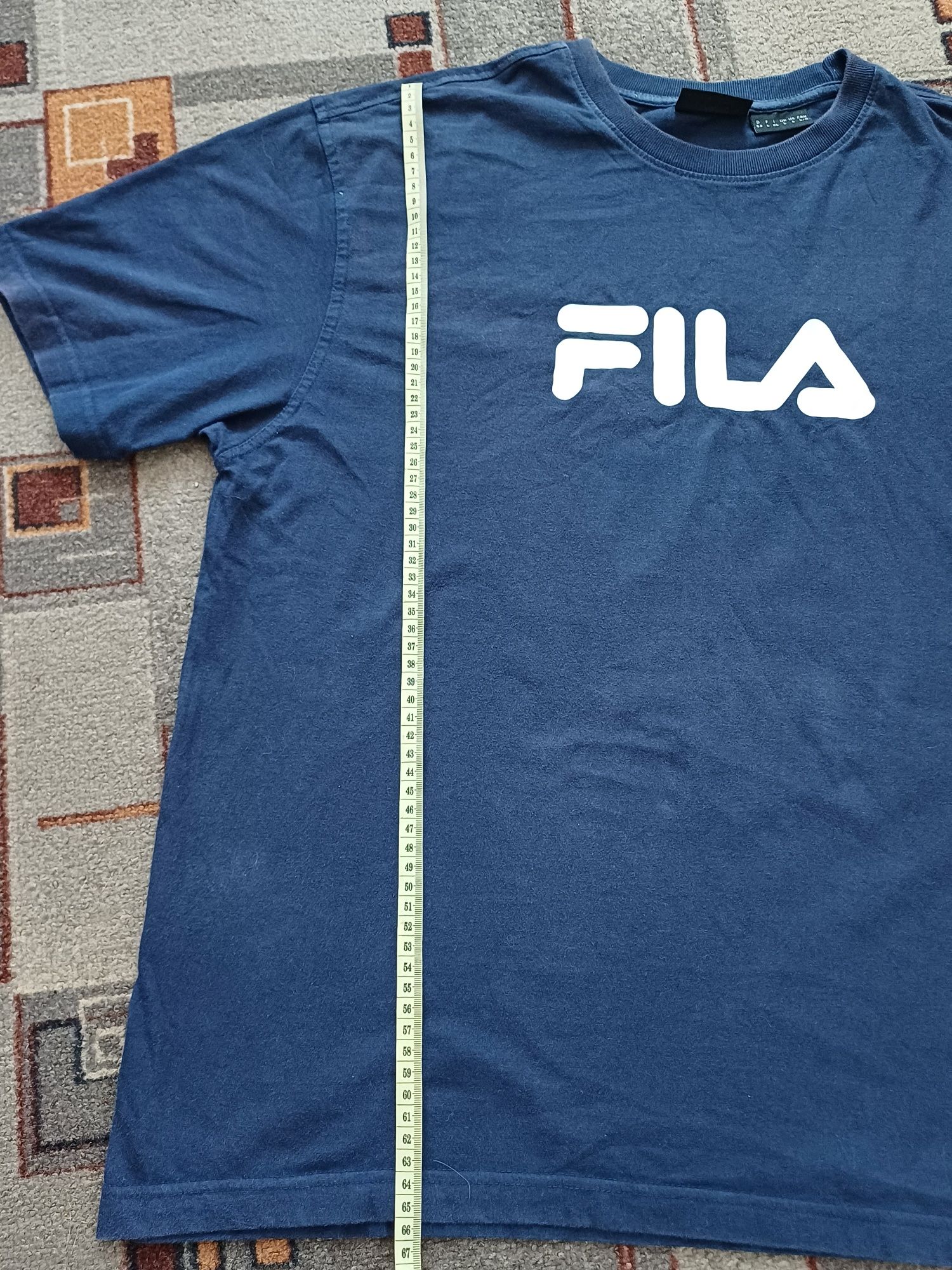 Продам мужскую футболку Fila