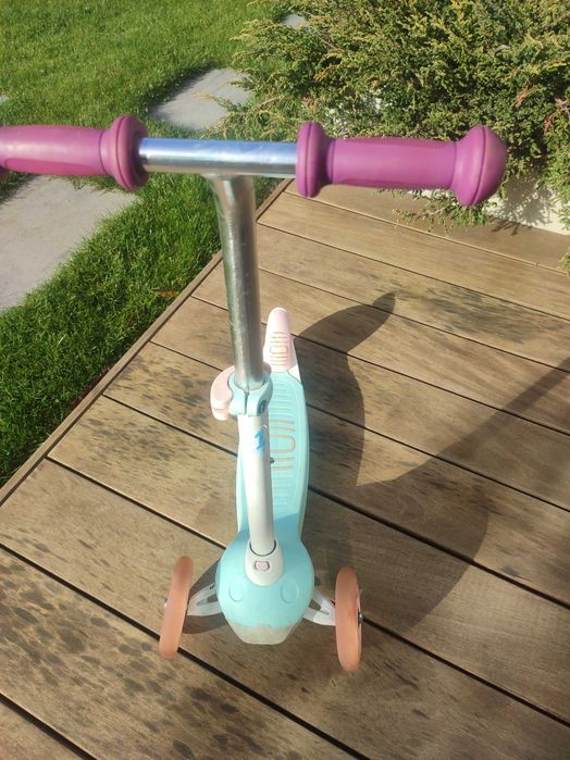 Hulajnoga trójkołowa balansowa