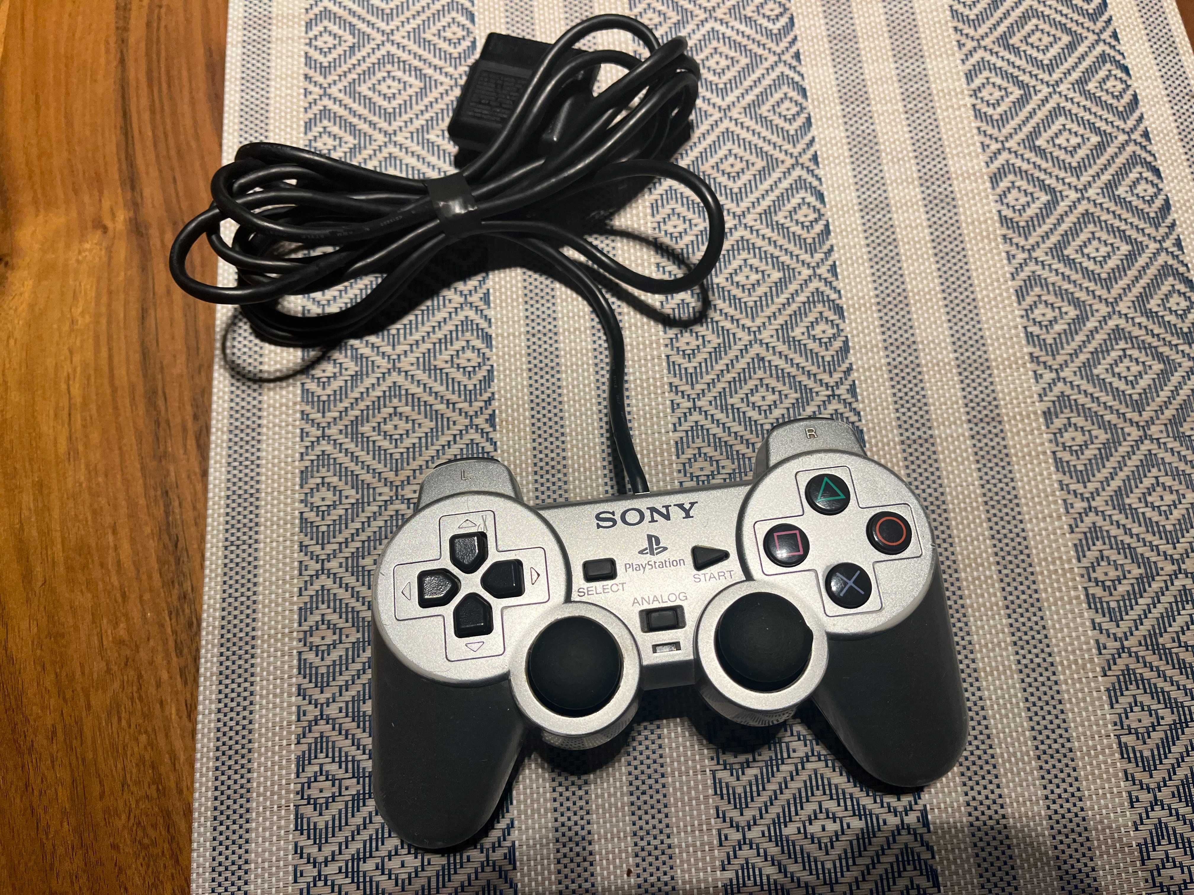 Pad Sony do PS2 SCPH-10010 oryginał DualShock 2 srebrny