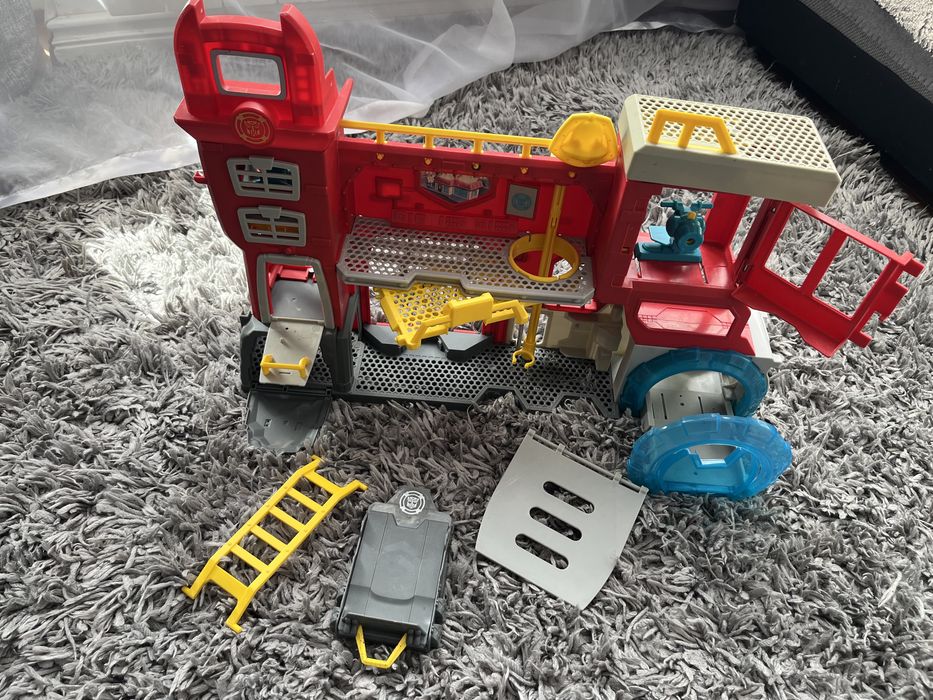 Rescue bots transformers remiza strażacka i komisariat
