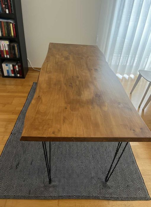 Mesa/Secretária artesanal em pinho maciço e metal