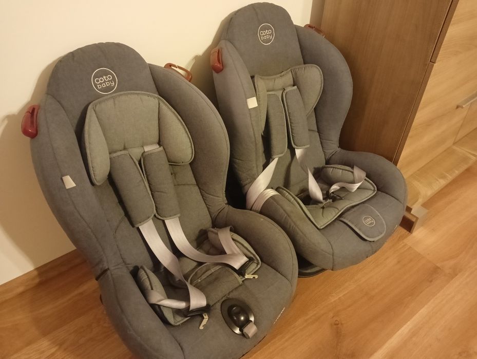 Fotelik, foteliki dzieciece dla bliźniaków /blizniaczek