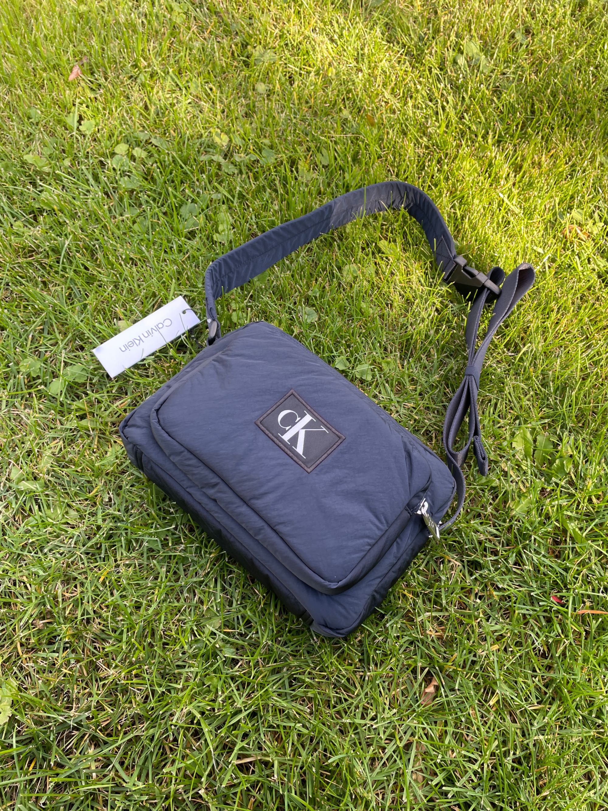 Новая сумка calvin klein (ck Dark Sapphire City Camera Bag) с Америки