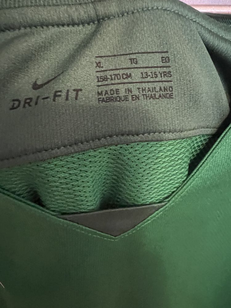 Топ Nike dri fit для 13-15 років
