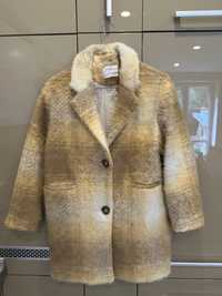 Стильне та зручне Пальто ZARA для дівчинки