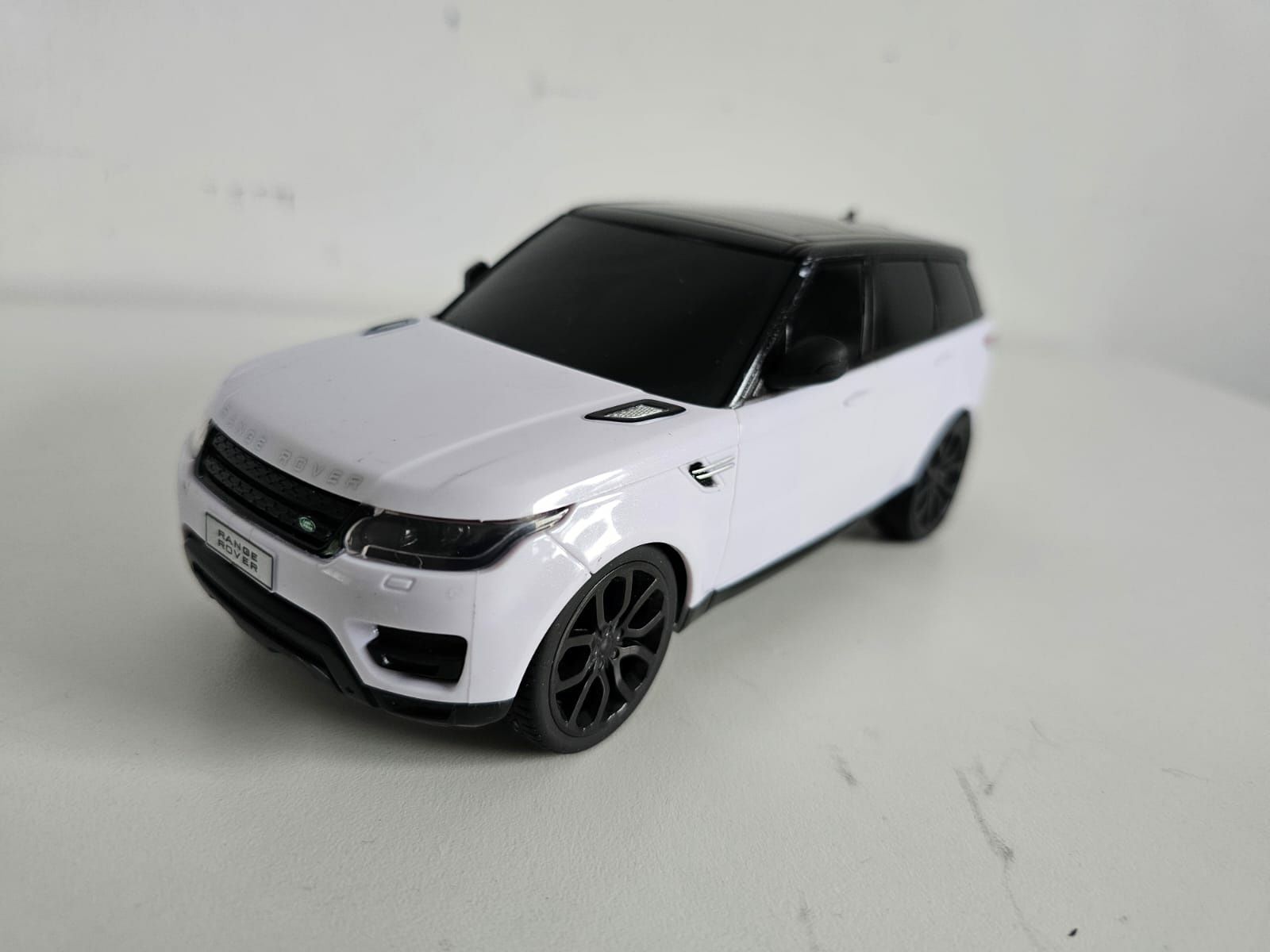 Range Rover Model Plastikowy 1:24


Do sprzedania posiadam  znakomite
