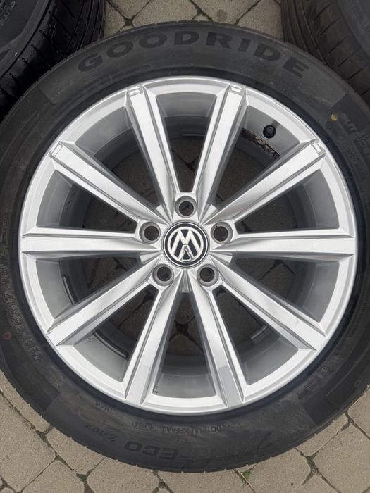 Колеса Volkswagen Passat 215/55/r17 5/112 Диски r17 VW (0070)