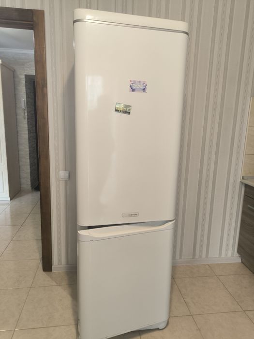 Продам холодильник 1.75 см