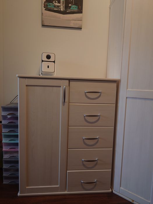 Meble zestaw do pokoju dziecięcego, młodzieżowe. Szafa, komoda, regał.