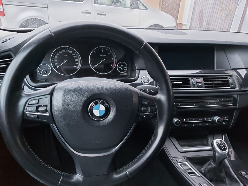 Bmw F10 Limuzyna ZADBANA