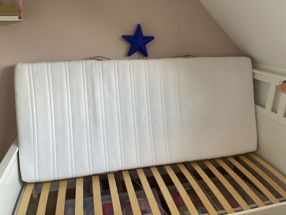 Łóżko Ikea Hemnes 90x200 z materacem