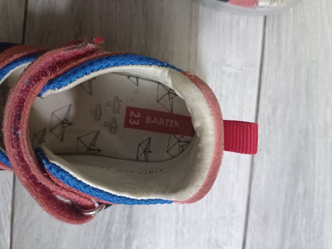 Sandały Bartek 23 wkł 15,3 cm profilowane skórzane buty na lato sandał