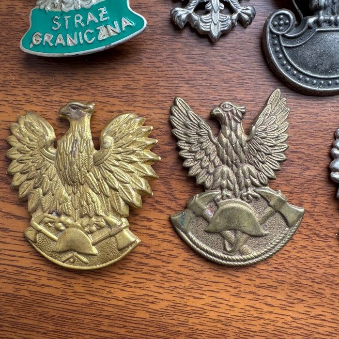 Orzełki zestaw PRL + Straż graniczna nowszy