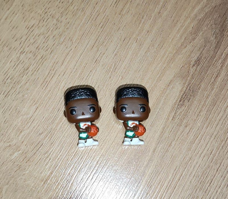 Фігурки Кіндер Джой дуже дивні справи