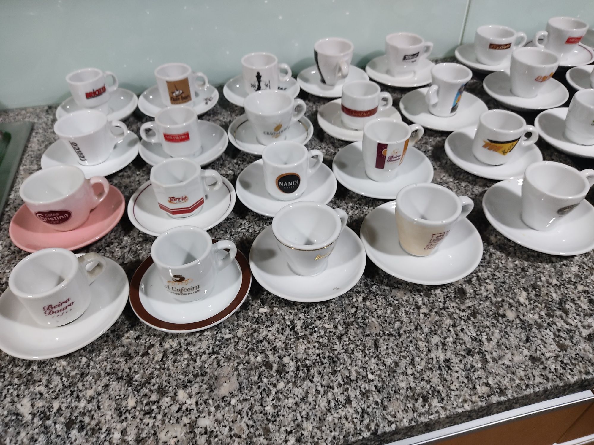 Coleção de chávenas de café