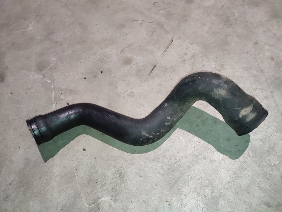 A4 B5 Passat B5 1.9 TDI 90KM przewód rura wąż intercoolera powietrza