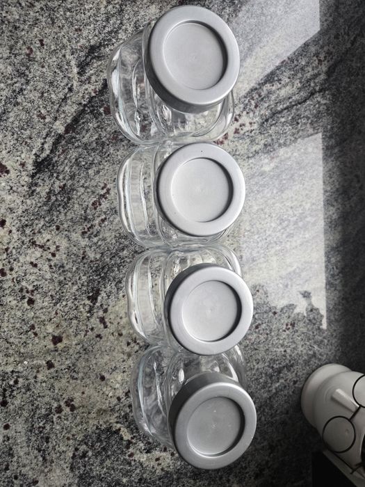 4 duże szklane pojemniki Ikea