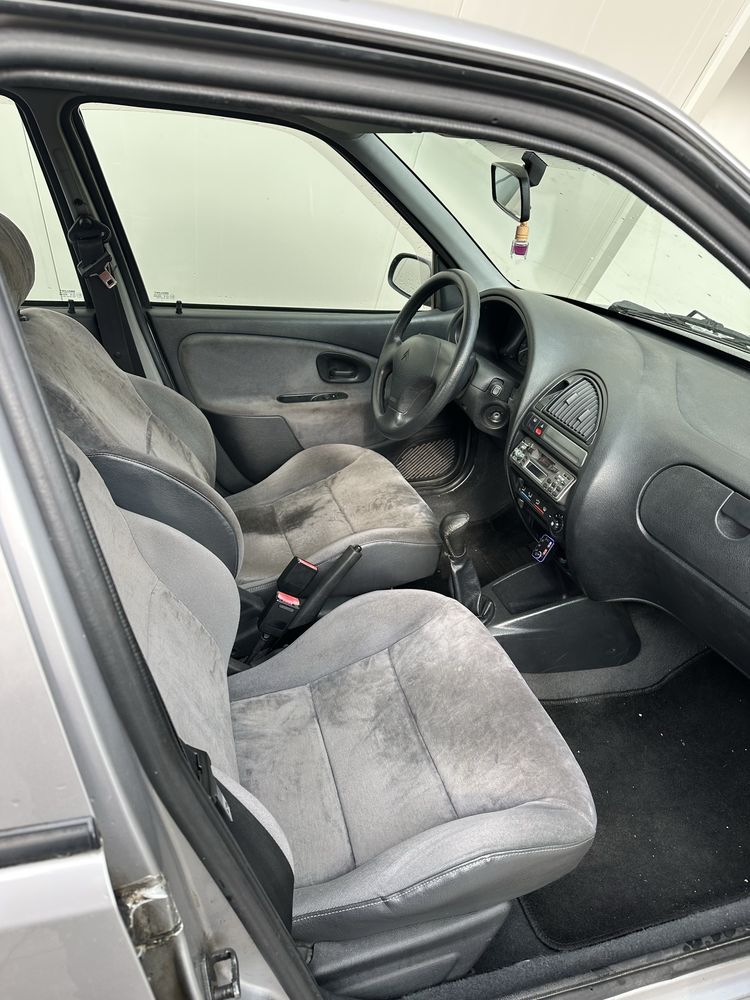 Citroen saxo 1.100 / ACEITO TROCA POR DT