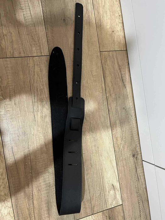 Pasek skórzany gitarowy PRESTO PES-3