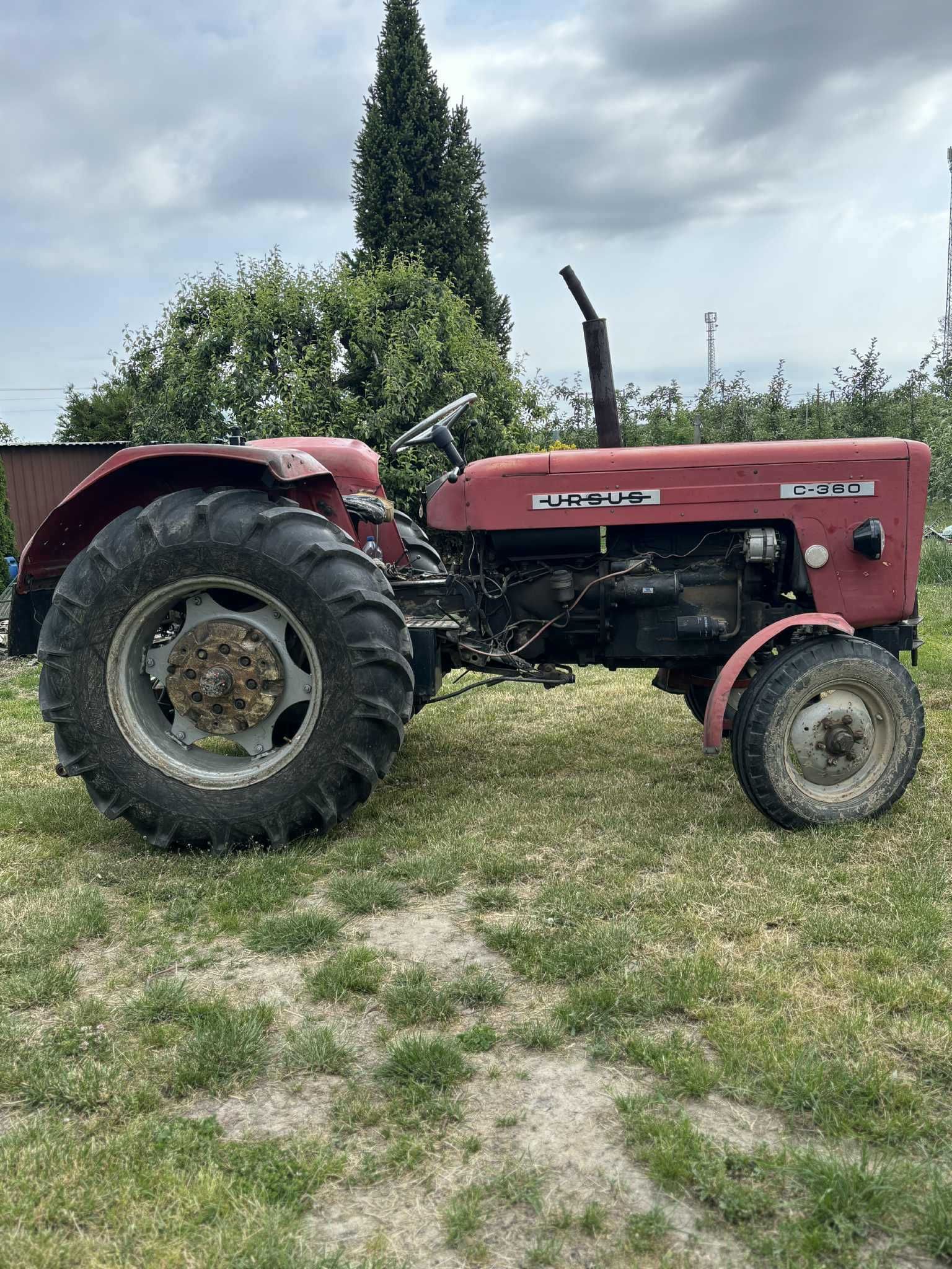 Traktor Ursus C-355